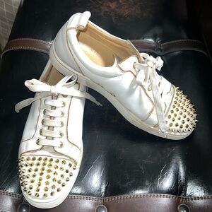 Christian Louboutin sneakers in white and gold size 40. Men size 7 women size 10